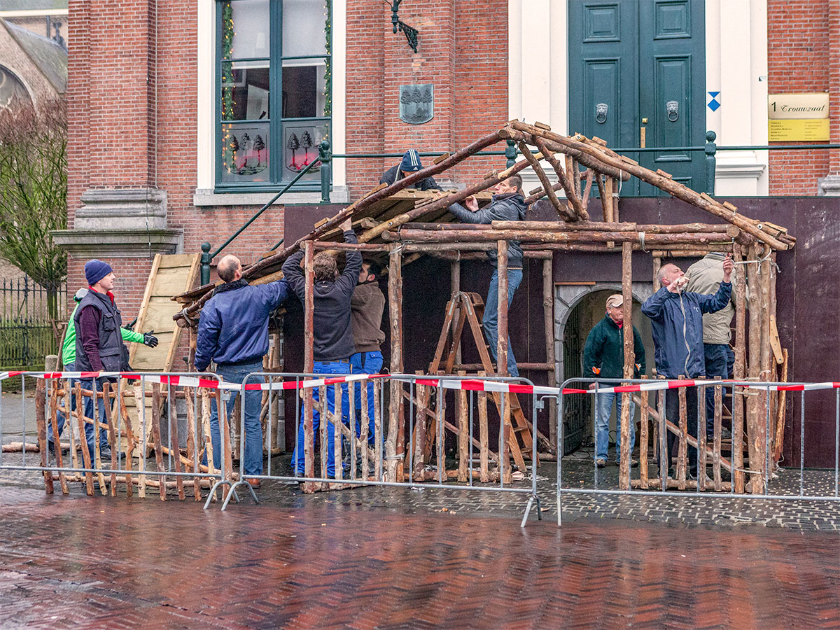 Opbouwen kerststal 2016