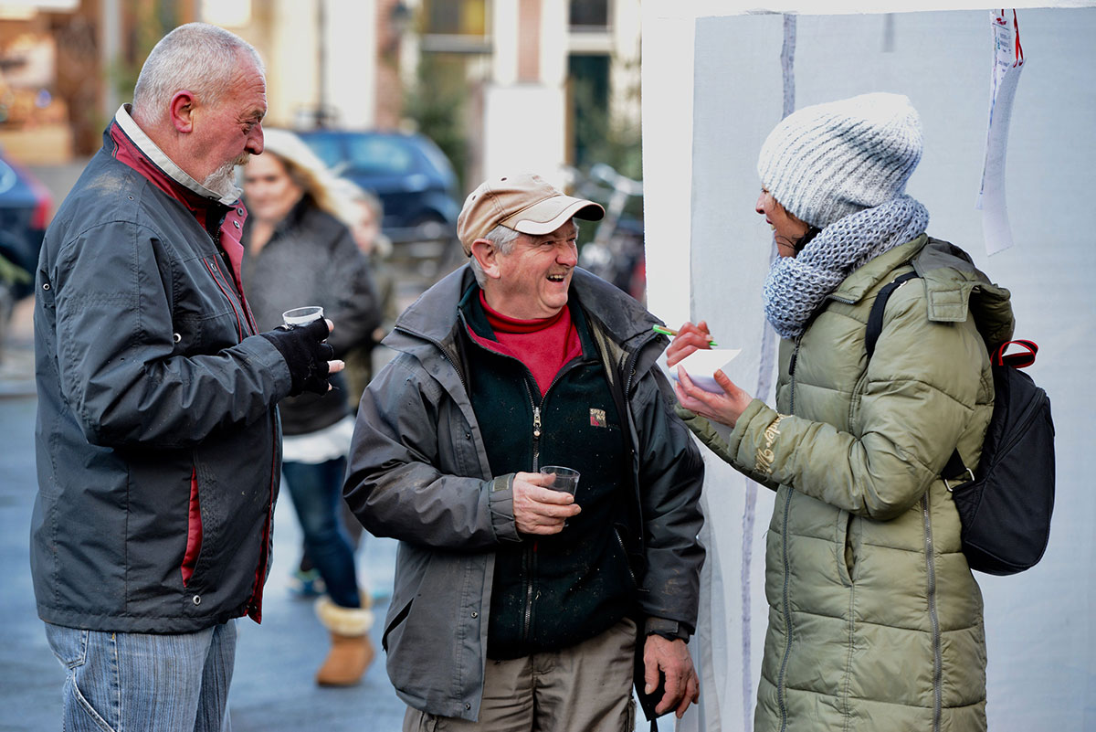 verkoop loten op de Haagsemarkt