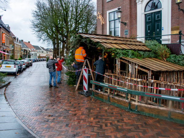 Kerststal opbouwen