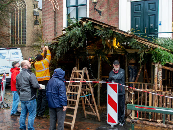 Kerststal opbouwen