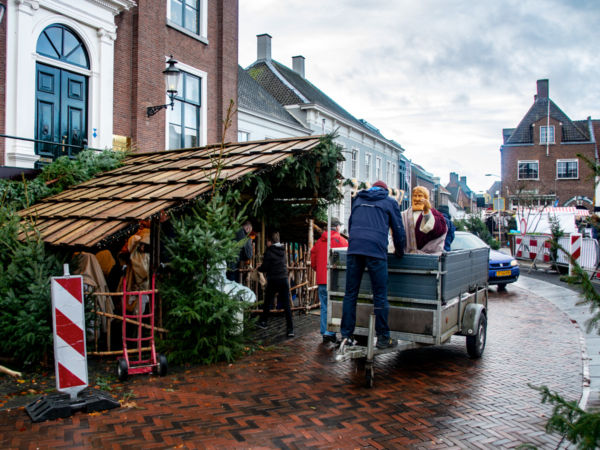 Kerststal opbouwen - beelden