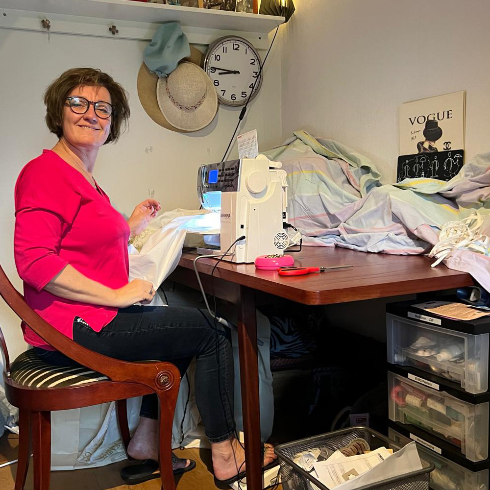 Marina in haar atelier