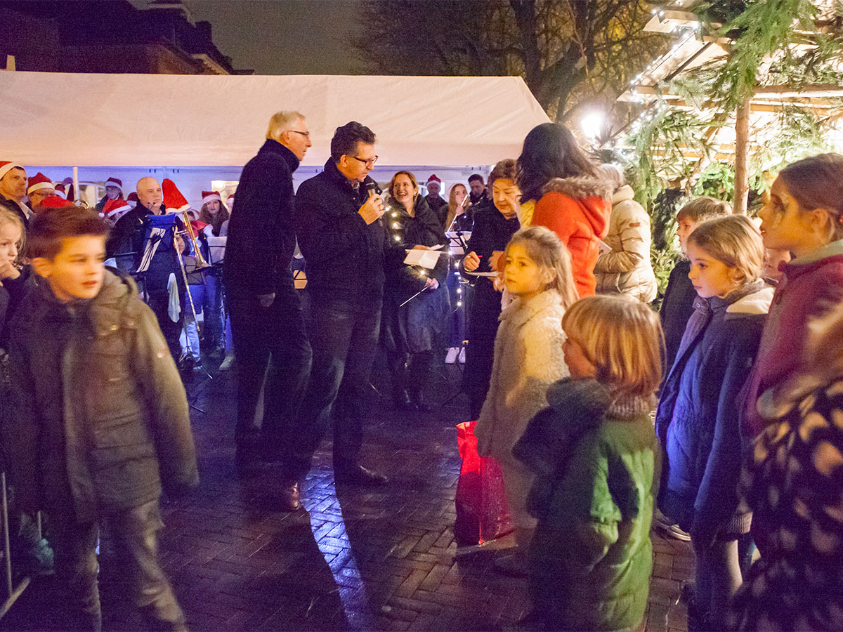 opening kerststal in Princenhage 2016