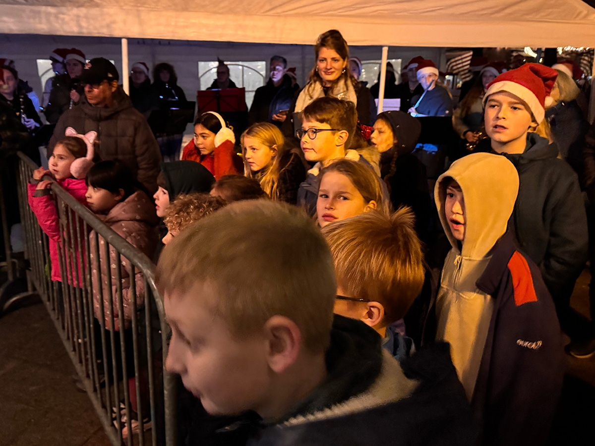 kinderen van Rudolf Steiner Kinderkoor o.l.v. Lieke Aerts